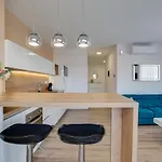 Apartment Corcovado With Heated Pool Vodice