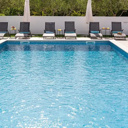 Апартаменты Corcovado With Heated Pool *