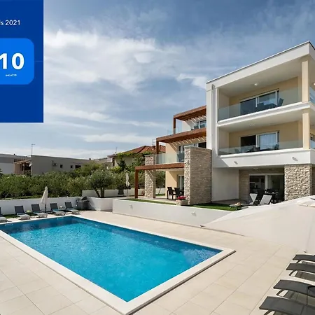 Corcovado With Heated Pool Apartment Vodice