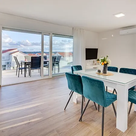 Corcovado With Heated Pool Apartament