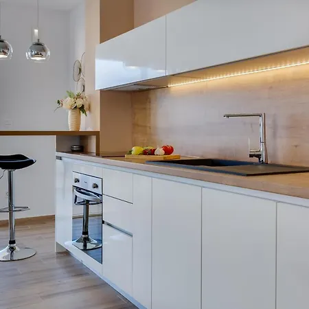 Апартаменты Corcovado With Heated Pool Водице