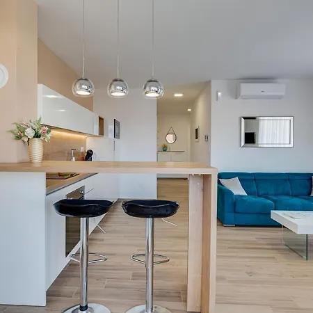 Апартаменты Corcovado With Heated Pool Водице