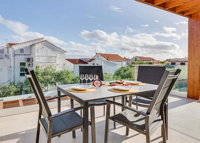 Corcovado With Heated Pool Appartement Vodice