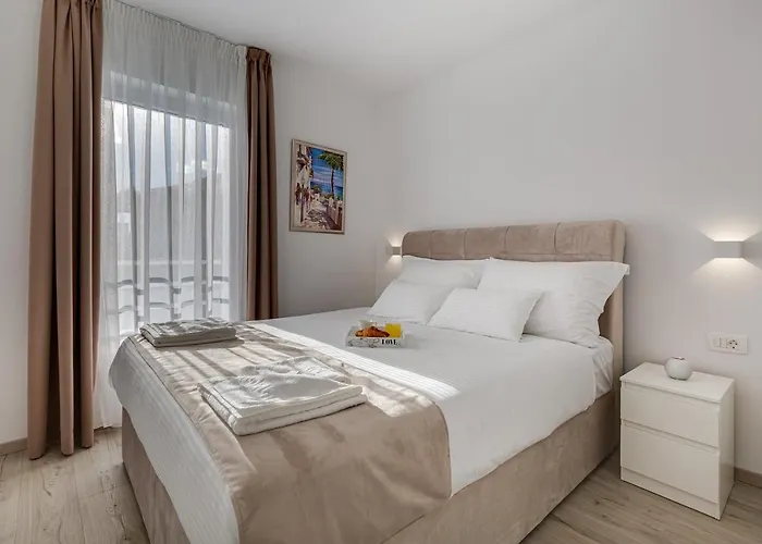 Corcovado With Heated Pool Appartement Vodice