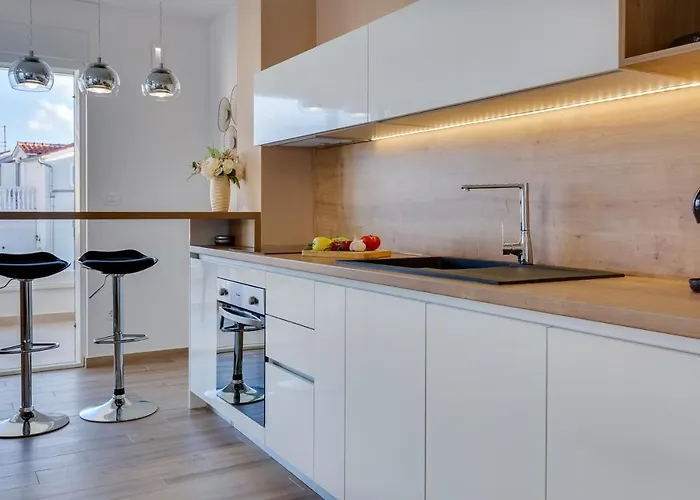 Appartement Corcovado With Heated Pool Vodice