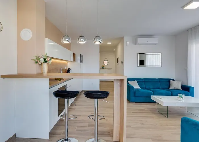 Apartamento Corcovado With Heated Pool Vodice